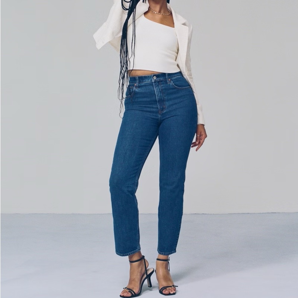 Abercrombie Curve Love Ultra High Rise Ankle Straight Jean